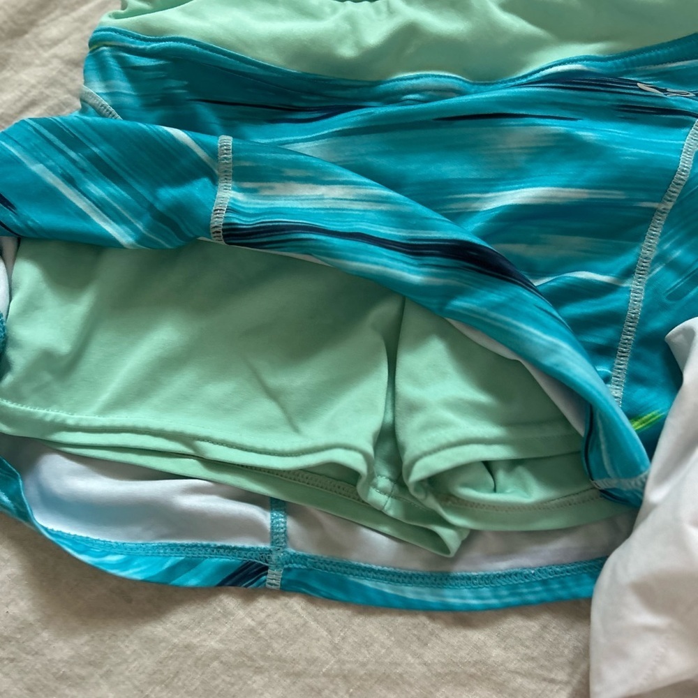 Champion White and Blue Striped Skorts - Picture 3 of 10